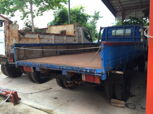 Isuzu NPR 115 ห้างแท้ตัวแรก หัวยกได้ ยาว4.30ม เล่มพร้อมโอน Isuzu NPR 115 ห้างแท้ตัวแรก หัวยกได้ ยาว4.30ม เล่มพร้อมโอน