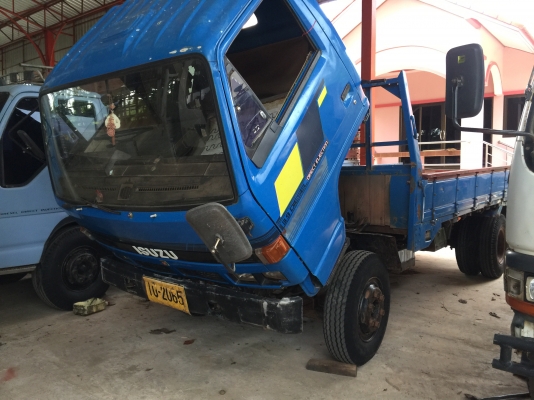 Isuzu NPR 115 ห้างแท้ตัวแรก หัวยกได้ ยาว4.30ม เล่มพร้อมโอน Isuzu NPR 115 ห้างแท้ตัวแรก หัวยกได้ ยาว4.30ม เล่มพร้อมโอน