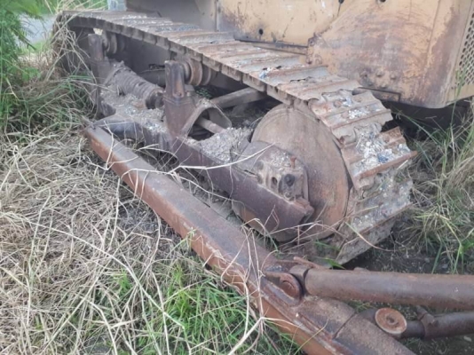 ขาย 270,000 CAT D 5 D  ฮ๊าปยาวแต่ใส่แผ่นตีนไก่ เครื่องดี เกียร์แรง สเตอร์ดี รถพร้อมใช้  รถอยู่ อยุธยา โทร&amp;ไอดีไลน์ 0610710295