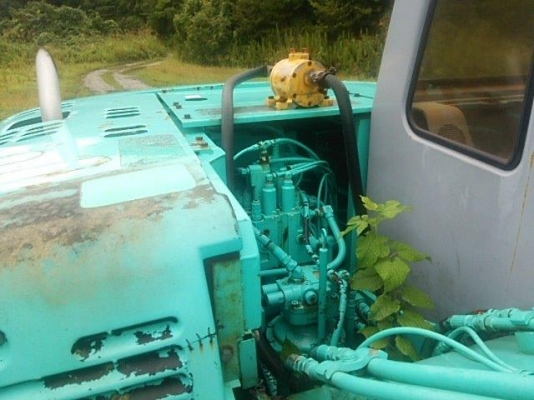 รถขุดมือสอง Kobelco SK100-3 # YW09  062-709-1747