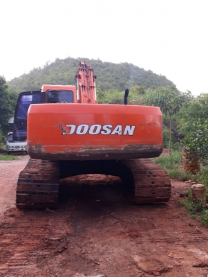 ขายด่วน!! DOOSAN 220LC-V สภาพพร้อมใช้ค่ะ