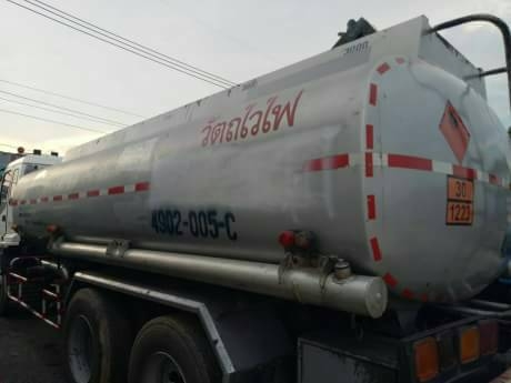 ขาย<120,000บ.>ถังน้ำมันเตา 16,000ลิต ถัง.บรรทุกท้าย.รถ10ล้อ รถสภาพดีสวยไม่มีผุไม่รั่วซึม พร้อมใช้งาน "เอาไปทำเป็นบรรทุกน้ำ เหมาะมากๆ ครับ ขาย<120,000บ.>ถังน้ำมันเตา 16,000ลิต ถัง.บรรทุกท้าย.รถ10ล้อ รถสภาพดีสวยไม่มีผุไม่รั่วซึม พร้อมใช้งาน "เอาไปทำเป็นบรรทุกน้ำ เหมาะมากๆ ครับ