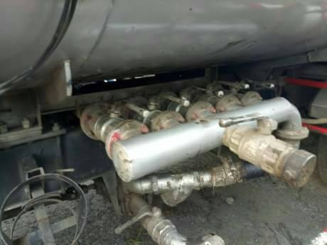 ขาย<120,000บ.>ถังน้ำมันเตา 16,000ลิต ถัง.บรรทุกท้าย.รถ10ล้อ รถสภาพดีสวยไม่มีผุไม่รั่วซึม พร้อมใช้งาน "เอาไปทำเป็นบรรทุกน้ำ เหมาะมากๆ ครับ ขาย<120,000บ.>ถังน้ำมันเตา 16,000ลิต ถัง.บรรทุกท้าย.รถ10ล้อ รถสภาพดีสวยไม่มีผุไม่รั่วซึม พร้อมใช้งาน "เอาไปทำเป็นบรรทุกน้ำ เหมาะมากๆ ครับ