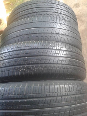 ยาง บริสโตน 225 65 ขอบ 17 สวยๆ ปี13ทั้ง4เส้น 3000 บาท