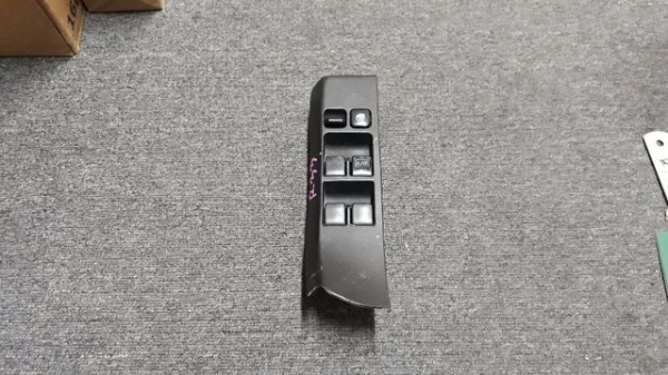 สวิทช์กระจก NISSAN R34 ข้างขวา