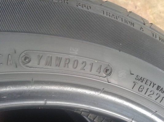 ยาง dunlop 185 60 ขอบ 15 ปี13-14 สวยจัด