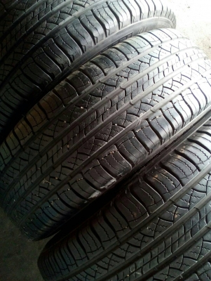225/65R15 MICHELIN LATITUDE ยางสด ชุด 4 เส้น โทร.081-427-3941 225/65R15 MICHELIN LATITUDE ยางสด ชุด 4 เส้น โทร.081-427-3941