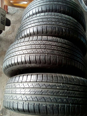 225/65R15 MICHELIN LATITUDE ยางสด ชุด 4 เส้น โทร.081-427-3941 225/65R15 MICHELIN LATITUDE ยางสด ชุด 4 เส้น โทร.081-427-3941
