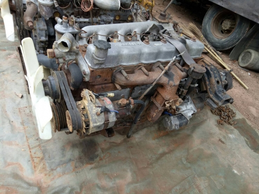 ขายด่วนเครื่อง+เกียร์อีซุซุ6BB1 พร้อมใบคุมมีหม้อน้ำกรองอากาศเครื่องติดดีพร้อมใช้