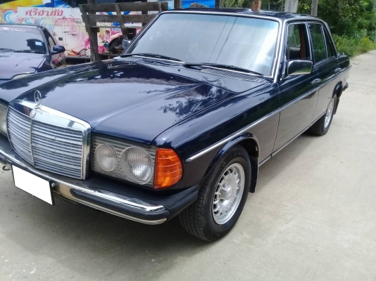 ขายด่วน Mercedes Benz 300D สภาพเดิมๆ รถอยู่พัทลุงราคา 95000
