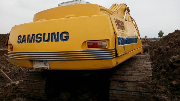 ขายรถแบคโฮ SUMSANG SE210LC ราคา 390000