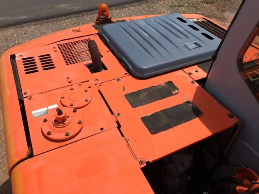 ขายรถแบคโฮ HITACHI EX120-5 รถนอกนำเข้าเองจากญี่ปุ่น สภาพสวยพร้อมใช้งาน มีVDOการทำงานครับ ขายรถแบคโฮ HITACHI EX120-5 รถนอกนำเข้าเองจากญี่ปุ่น สภาพสวยพร้อมใช้งาน มีVDOการทำงานครับ