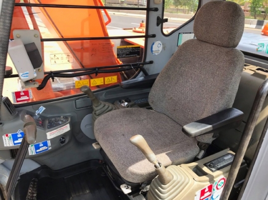 ขายรถแบคโฮ HITACHI EX120-5 รถนอกนำเข้าเองจากญี่ปุ่น สภาพสวยพร้อมใช้งาน มีVDOการทำงานครับ ขายรถแบคโฮ HITACHI EX120-5 รถนอกนำเข้าเองจากญี่ปุ่น สภาพสวยพร้อมใช้งาน มีVDOการทำงานครับ