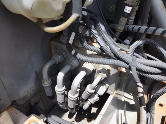 ขายรถแบคโฮ HITACHI EX120-5 รถนอกนำเข้าเองจากญี่ปุ่น สภาพสวยพร้อมใช้งาน มีVDOการทำงานครับ ขายรถแบคโฮ HITACHI EX120-5 รถนอกนำเข้าเองจากญี่ปุ่น สภาพสวยพร้อมใช้งาน มีVDOการทำงานครับ