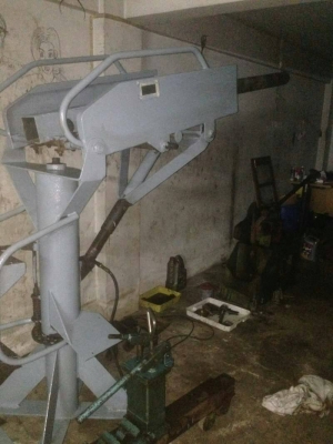 แม่แรงยกของด้วยกระบอกไฮโดรคลอริค แม่แรงยกของด้วยกระบอกไฮโดรคลอริค