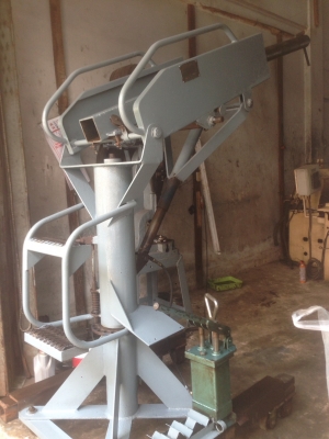 แม่แรงยกของด้วยกระบอกไฮโดรคลอริค