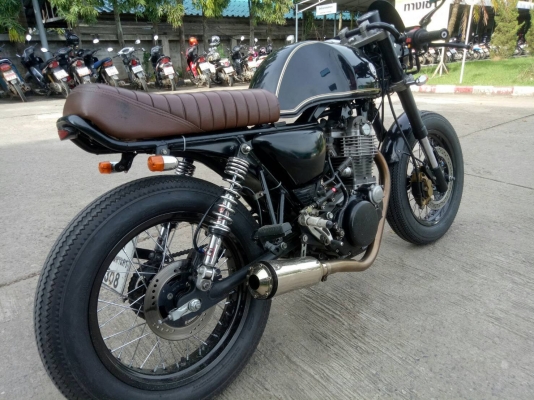 Sr400 มีเล่มทะเบียนไม่ขาด Sr400 มีเล่มทะเบียนไม่ขาด