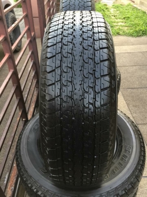 ยาง Bridgestone 245 70 16 ปี17 มี5ชุด ดอกเต็ม ไม่มีปะ เนื้อนิ่มๆ ราคาไม่แพง