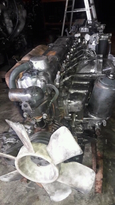 เครื่องยนต์มิตซูบิชิ6D16#195แรงม้าสวยๆติดดีพร้อมใช้ราคาที่081-1951535ครับ