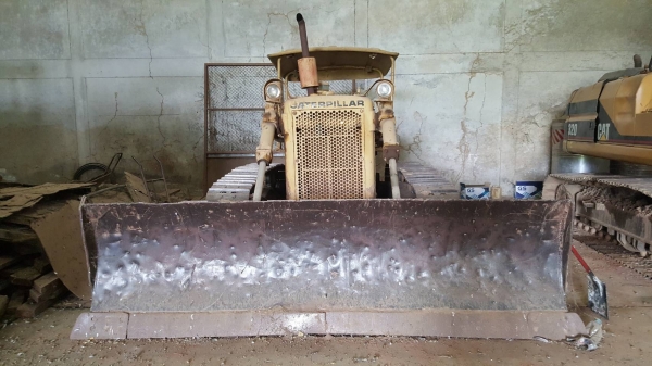 ขาย รถแทรกเตอร์ CAT D5D 68J ตีนเป็ดใส่ใบไก่ เกียร์ตัด เครื่องดีไม่มีไอ เอกสารเล่มทะเบียนครบ ขาย รถแทรกเตอร์ CAT D5D 68J ตีนเป็ดใส่ใบไก่ เกียร์ตัด เครื่องดีไม่มีไอ เอกสารเล่มทะเบียนครบ