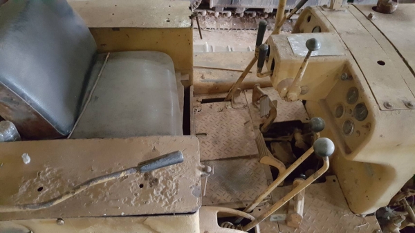 ขาย รถแทรกเตอร์ CAT D5D 68J ตีนเป็ดใส่ใบไก่ เกียร์ตัด เครื่องดีไม่มีไอ เอกสารเล่มทะเบียนครบ ขาย รถแทรกเตอร์ CAT D5D 68J ตีนเป็ดใส่ใบไก่ เกียร์ตัด เครื่องดีไม่มีไอ เอกสารเล่มทะเบียนครบ