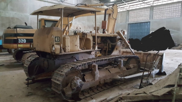 ขาย รถแทรกเตอร์ CAT D5D 68J ตีนเป็ดใส่ใบไก่ เกียร์ตัด เครื่องดีไม่มีไอ เอกสารเล่มทะเบียนครบ ขาย รถแทรกเตอร์ CAT D5D 68J ตีนเป็ดใส่ใบไก่ เกียร์ตัด เครื่องดีไม่มีไอ เอกสารเล่มทะเบียนครบ