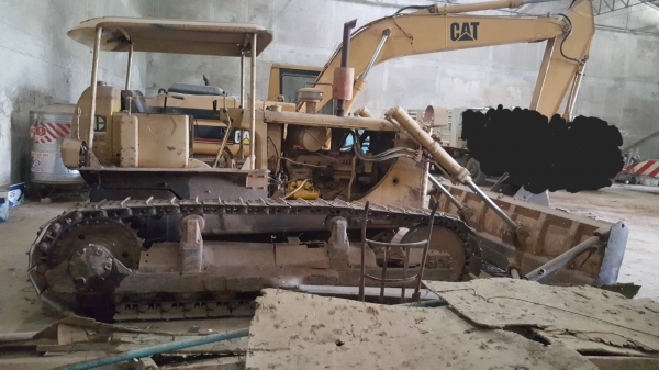 ขาย รถแทรกเตอร์ CAT D5D 68J ตีนเป็ดใส่ใบไก่ เกียร์ตัด เครื่องดีไม่มีไอ เอกสารเล่มทะเบียนครบ ขาย รถแทรกเตอร์ CAT D5D 68J ตีนเป็ดใส่ใบไก่ เกียร์ตัด เครื่องดีไม่มีไอ เอกสารเล่มทะเบียนครบ