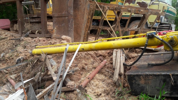 กระบอกไฮดรอลิก7500 กระบอกไฮดรอลิก7500