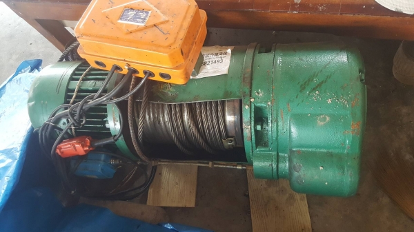 ขายเครน 5 ตัน พร้อมขาสูง 5 เมตรกว้าง 6 เมตรช่วงเลื่อน 4 เมตรเดินได้ 12 เมตร1 ชุด ราคา 110,000 บาท ขายเครน 5 ตัน พร้อมขาสูง 5 เมตรกว้าง 6 เมตรช่วงเลื่อน 4 เมตรเดินได้ 12 เมตร1 ชุด ราคา 110,000 บาท