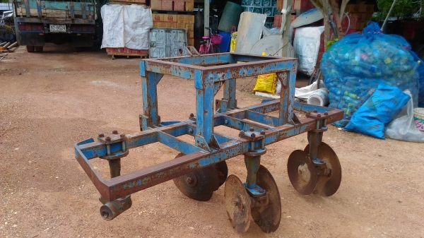 ขาย 13,000 บาทผานยกร่องคู่ ฟอร์ด ครับ