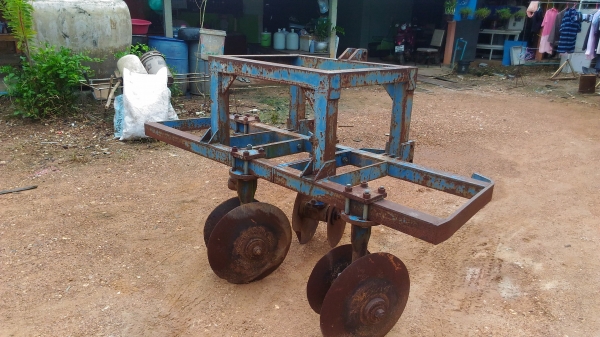 ขาย 13,000 บาทผานยกร่องคู่ ฟอร์ด ครับ