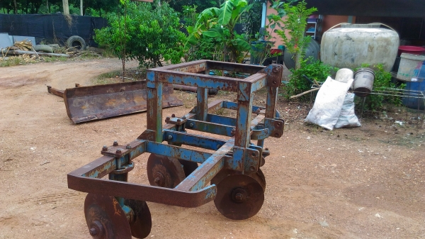 ขาย 13,000 บาทผานยกร่องคู่ ฟอร์ด ครับ