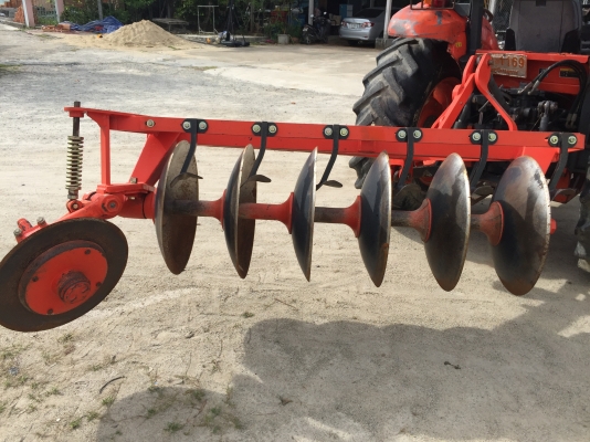 ขายรถไถคูโบต้ารุ่น 7040 ปี 53 ขายรถไถคูโบต้ารุ่น 7040 ปี 53