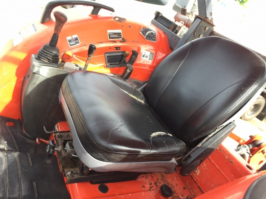 ขายรถไถคูโบต้ารุ่น 7040 ปี 53 ขายรถไถคูโบต้ารุ่น 7040 ปี 53