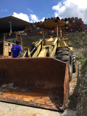 รถตักล้อยาง CAT910 เครื่อง 45V ยางแท้ใหม่ทั้ง 4 เส้น รถตักล้อยาง CAT910 เครื่อง 45V ยางแท้ใหม่ทั้ง 4 เส้น