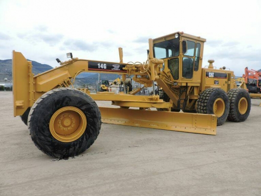 ขาย รถเกรด 14G ปี 1995 จำหน่าย รถ เครื่องจักร นำเข้า100\% อปกรณ์ทุกชิด ราคาถูก eurotec. 0818176901