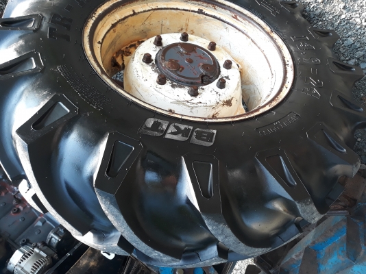 รถไถFORD7810s สองเพลา 6สูบ รถไถFORD7810s สองเพลา 6สูบ