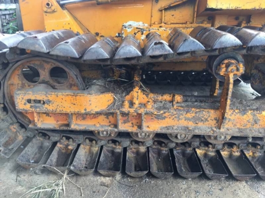 ขาย  195,000 บาท  KOMATSU D20P-5 เครื่องดี เกียร์แรง ตีนเป็ด โช่หนา เอกสารชื้อขาย  รถอยู่ จ.ปทุมธานี โทร090-772-3710,090-772-3708