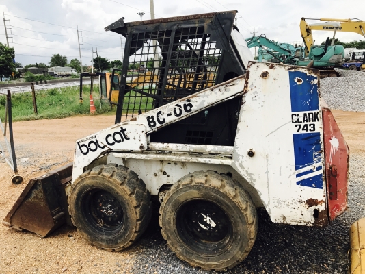 ขายรถตัก bobcat743 สวยๆพร้อมใช้