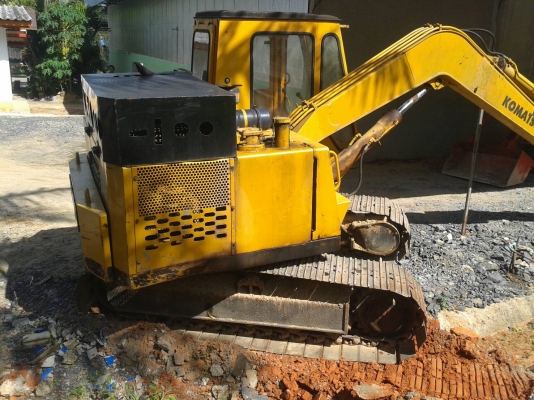 รถแบคโฮ KOMATSU