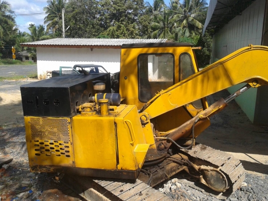 รถแบคโฮ KOMATSU รถแบคโฮ KOMATSU