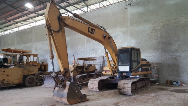 ขาย แบคโฮ CAT 320 Version 2 เอกสารเล่มทะเบียนครบ เครื่องเดิม ปั้มดี ช่วงล่างเต็ม ไฟฟ้าครบ รถพร้อมใช้งาน ราคาคุยกันได้ ขาย แบคโฮ CAT 320 Version 2 เอกสารเล่มทะเบียนครบ เครื่องเดิม ปั้มดี ช่วงล่างเต็ม ไฟฟ้าครบ รถพร้อมใช้งาน ราคาคุยกันได้
