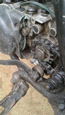 ขาย DT100 เอกสารพร้อมชุดโอนลอยเครื่องดีขี่มันแกนสตาร์ทแกนเกียร์ไม่เชื่อมปั้ม 2t ทำงานเหมาะเอาไปปั้น ขาย DT100 เอกสารพร้อมชุดโอนลอยเครื่องดีขี่มันแกนสตาร์ทแกนเกียร์ไม่เชื่อมปั้ม 2t ทำงานเหมาะเอาไปปั้น