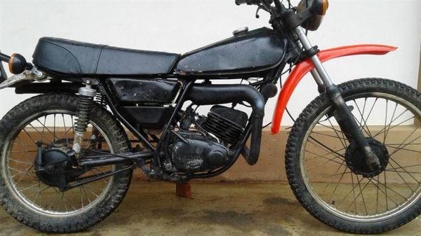 ขาย DT100 เอกสารพร้อมชุดโอนลอยเครื่องดีขี่มันแกนสตาร์ทแกนเกียร์ไม่เชื่อมปั้ม 2t ทำงานเหมาะเอาไปปั้น ขาย DT100 เอกสารพร้อมชุดโอนลอยเครื่องดีขี่มันแกนสตาร์ทแกนเกียร์ไม่เชื่อมปั้ม 2t ทำงานเหมาะเอาไปปั้น