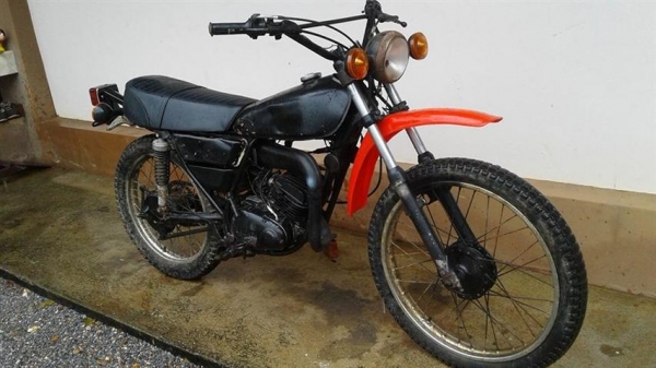 ขาย DT100 เอกสารพร้อมชุดโอนลอยเครื่องดีขี่มันแกนสตาร์ทแกนเกียร์ไม่เชื่อมปั้ม 2t ทำงานเหมาะเอาไปปั้น ขาย DT100 เอกสารพร้อมชุดโอนลอยเครื่องดีขี่มันแกนสตาร์ทแกนเกียร์ไม่เชื่อมปั้ม 2t ทำงานเหมาะเอาไปปั้น