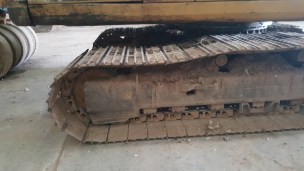 ขาย แบคโฮ CAT 320 Version 2 เอกสารเล่มทะเบียนครบ เครื่องเดิม ปั้มดี ช่วงล่างเต็ม ไฟฟ้าครบ รถพร้อมใช้งาน ราคาคุยกันได้