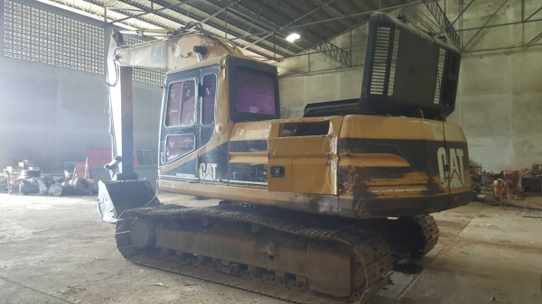 ขาย แบคโฮ CAT 320 Version 2 เอกสารเล่มทะเบียนครบ เครื่องเดิม ปั้มดี ช่วงล่างเต็ม ไฟฟ้าครบ รถพร้อมใช้งาน ราคาคุยกันได้