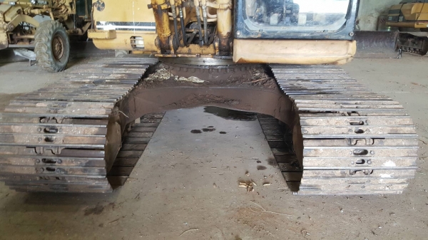 ขาย แบคโฮ CAT 320 Version 2 เอกสารเล่มทะเบียนครบ เครื่องเดิม ปั้มดี ช่วงล่างเต็ม ไฟฟ้าครบ รถพร้อมใช้งาน ราคาคุยกันได้