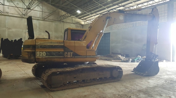 ขาย แบคโฮ CAT 320 Version 2 เอกสารเล่มทะเบียนครบ เครื่องเดิม ปั้มดี ช่วงล่างเต็ม ไฟฟ้าครบ รถพร้อมใช้งาน ราคาคุยกันได้
