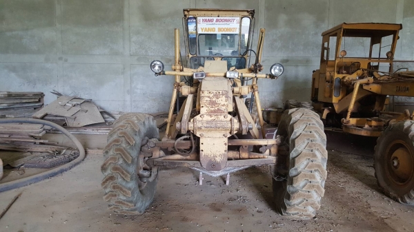 ขาย รถเกรด CAT 140G 72V Serial 4550 เอกสารเล่มทะเบียนครบ เครื่องดี ปั้มดี รถใช้งานได้ทุกระบบ ราคาต่อรองได้ ขาย รถเกรด CAT 140G 72V Serial 4550 เอกสารเล่มทะเบียนครบ เครื่องดี ปั้มดี รถใช้งานได้ทุกระบบ ราคาต่อรองได้